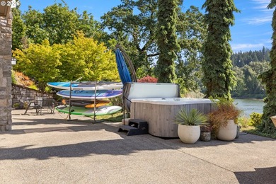 Extraordinary gated Willamette River estate on 1.56 private - photo 32