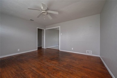 Move in ready, fresh paint, new roof (June 2026) located in the - photo 3
