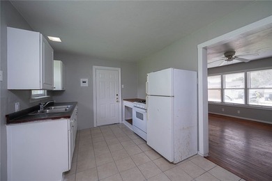 Move in ready, fresh paint, new roof (June 2026) located in the - photo 4