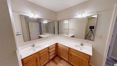 SHORT SALE OPPORTUNITY! Move-in ready and packed with value - photo 34