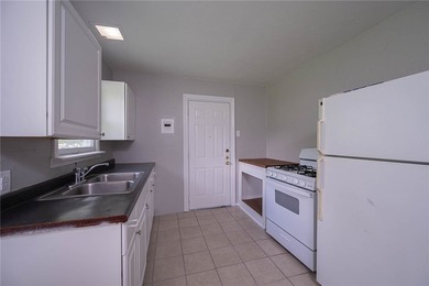 Move in ready, fresh paint, new roof (June 2026) located in the - photo 5