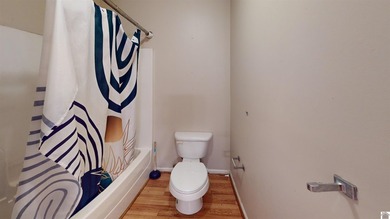 SHORT SALE OPPORTUNITY! Move-in ready and packed with value - photo 35