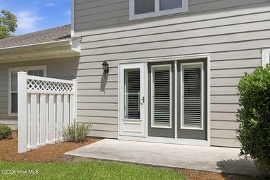 Stunning 3 BR 2 1/2 bath townhome in the sought after - photo 5
