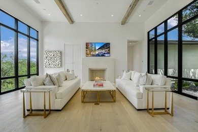 Set within the private gates of Summit Rock in Horseshoe Bay - photo 5