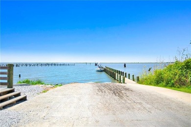 Experience the perfect blend of comfort and community in this - photo 37