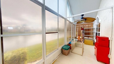Lakefront courtyard villa in Kings Isle, Isle of Lombardy. Enjoy - photo 15