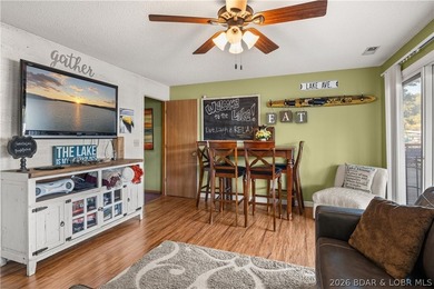 Experience lakefront perfection in this charming 3-bed, 3-bath - photo 25