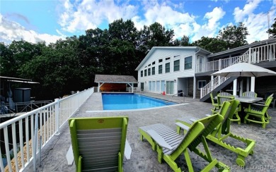 Lake Home Sale Pending in Sunrise Beach, Missouri