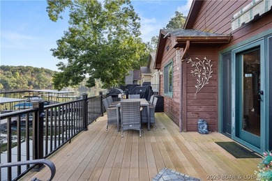 Experience lakefront perfection in this charming 3-bed, 3-bath - photo 32