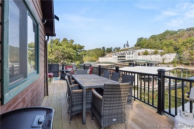 Experience lakefront perfection in this charming 3-bed, 3-bath - photo 33