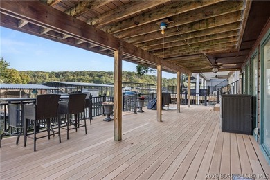 Experience lakefront perfection in this charming 3-bed, 3-bath - photo 35