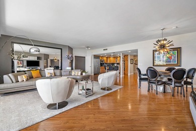 This beautifully redone 2 bedroom, 2.1 bathroom Sloans Curve - photo 6