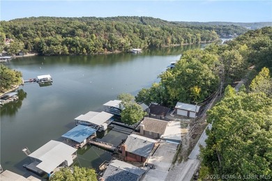 Experience lakefront perfection in this charming 3-bed, 3-bath - photo 43