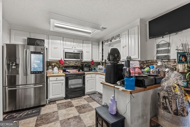 Welcome home to comfort, character, and space to truly live! - photo 11