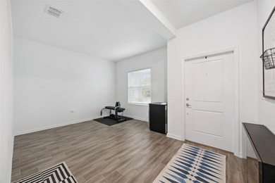 BACK ON MARKET DUE TO BUYER UNABLE TO SECURE FINANCING! Welcome - photo 7