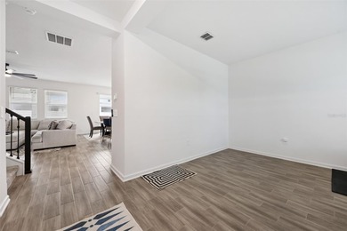 BACK ON MARKET DUE TO BUYER UNABLE TO SECURE FINANCING! Welcome - photo 9