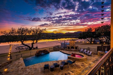 Welcome to a striking Lake LBJ waterfront retreat blending Hill - photo 1