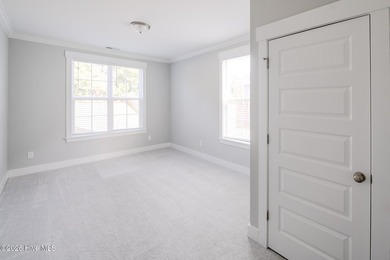 Like-New 5BR Luxury Home Built by Berkshire Hathaway's Mungo - photo 33