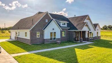 The Rebekah Plan, where spectacular design meets charming - photo 34