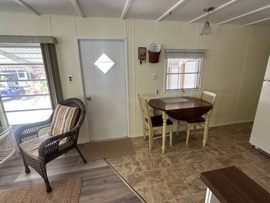 Charming vintage 2-bedroom, 1-bath mobile home located on an - photo 4