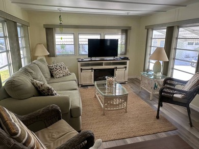Charming vintage 2-bedroom, 1-bath mobile home located on an - photo 5
