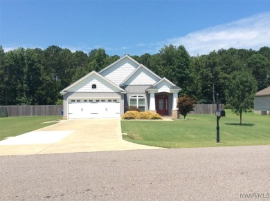 Lake Home For Sale in Deatsville, Alabama