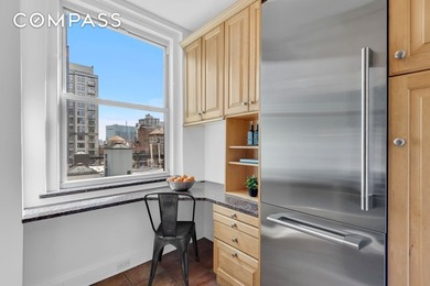 Move right into this classic one-bedroom, one-bath residence in - photo 3