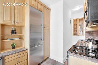Move right into this classic one-bedroom, one-bath residence in - photo 4