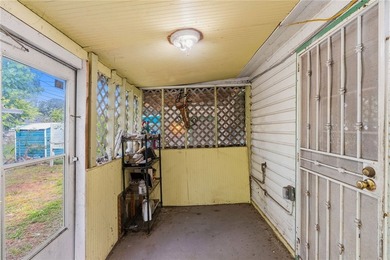2-bedroom, 1-bath home offering 868 square feet of living space - photo 10