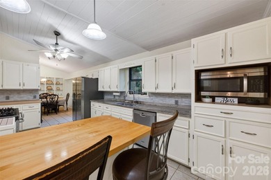 Move In Before School Begins, Large primary suite with large - photo 12