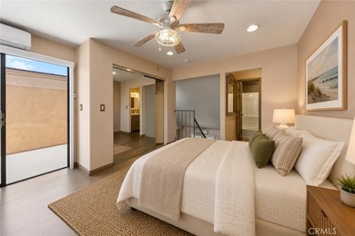 Rarely available south-facing loft featuring a private rooftop - photo 12