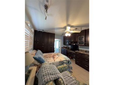 Welcome to easy Florida living in the highly sought-after 55+ - photo 14