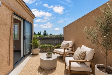Rarely available south-facing loft featuring a private rooftop - photo 18