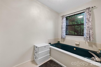Move In Before School Begins, Large primary suite with large - photo 20