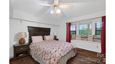 Move In Before School Begins, Large primary suite with large - photo 24
