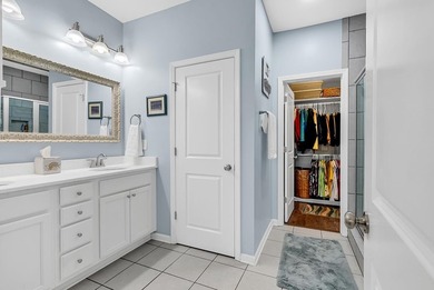 Welcome to luxury coastal living at 120 Queens Cove, Unit B - photo 30