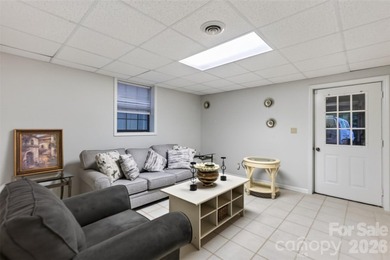 Move In Before School Begins, Large primary suite with large - photo 30
