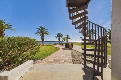 Turnkey Waterfront Condo with Stunning 180? Gulf Views - Move-In - photo 31