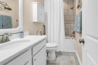Welcome to luxury coastal living at 120 Queens Cove, Unit B - photo 36