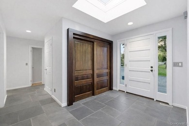 Chic Contemporary Sophisticated Living in Remsenburg Nestled on - photo 7