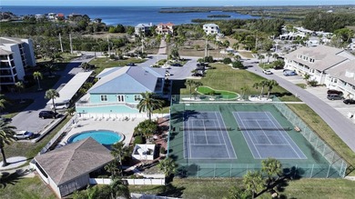 Turnkey Waterfront Condo with Stunning 180? Gulf Views - Move-In - photo 41