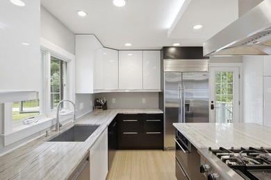 Vacation at home in one of Southborough's most sought-after - photo 13