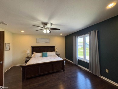 Enjoy the best of lake living with this inviting lakeside ranch - photo 22