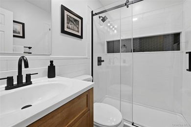 Stunning, Fully Renovated High Ranch in the Heart of East - photo 23
