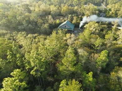 This authentic rustic log cabin retreat is tucked away at the - photo 38