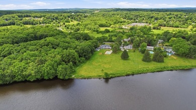 Vacation at home in one of Southborough's most sought-after - photo 40