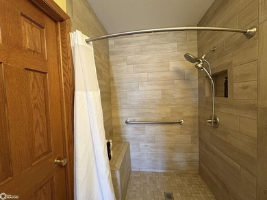 Enjoy the best of lake living with this inviting lakeside ranch - photo 42