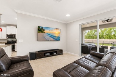 Experience the perfect blend of space, comfort, and Southwest - photo 11