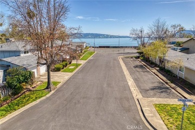 OWN YOUR PERFECT HIDEAWAY IN LAKESIDE NEIGHBORHOOD. Play where - photo 43