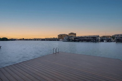 Nestled in the heart of Horseshoe Bay, this beautifully - photo 4